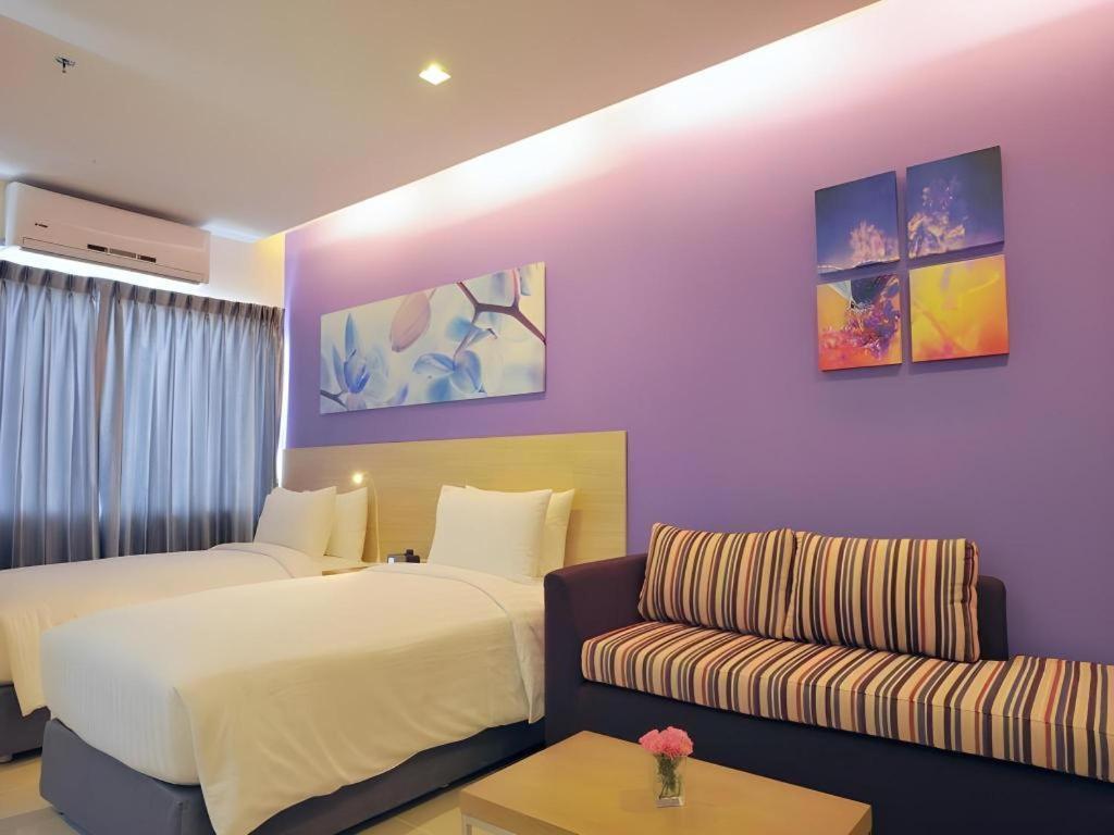 R-Con Hotel @ Siam Патая Екстериор снимка