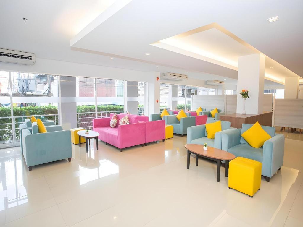 R-Con Hotel @ Siam Патая Екстериор снимка