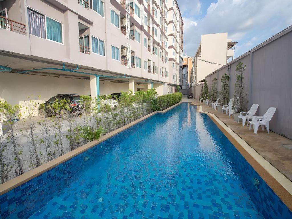 R-Con Hotel @ Siam Патая Екстериор снимка